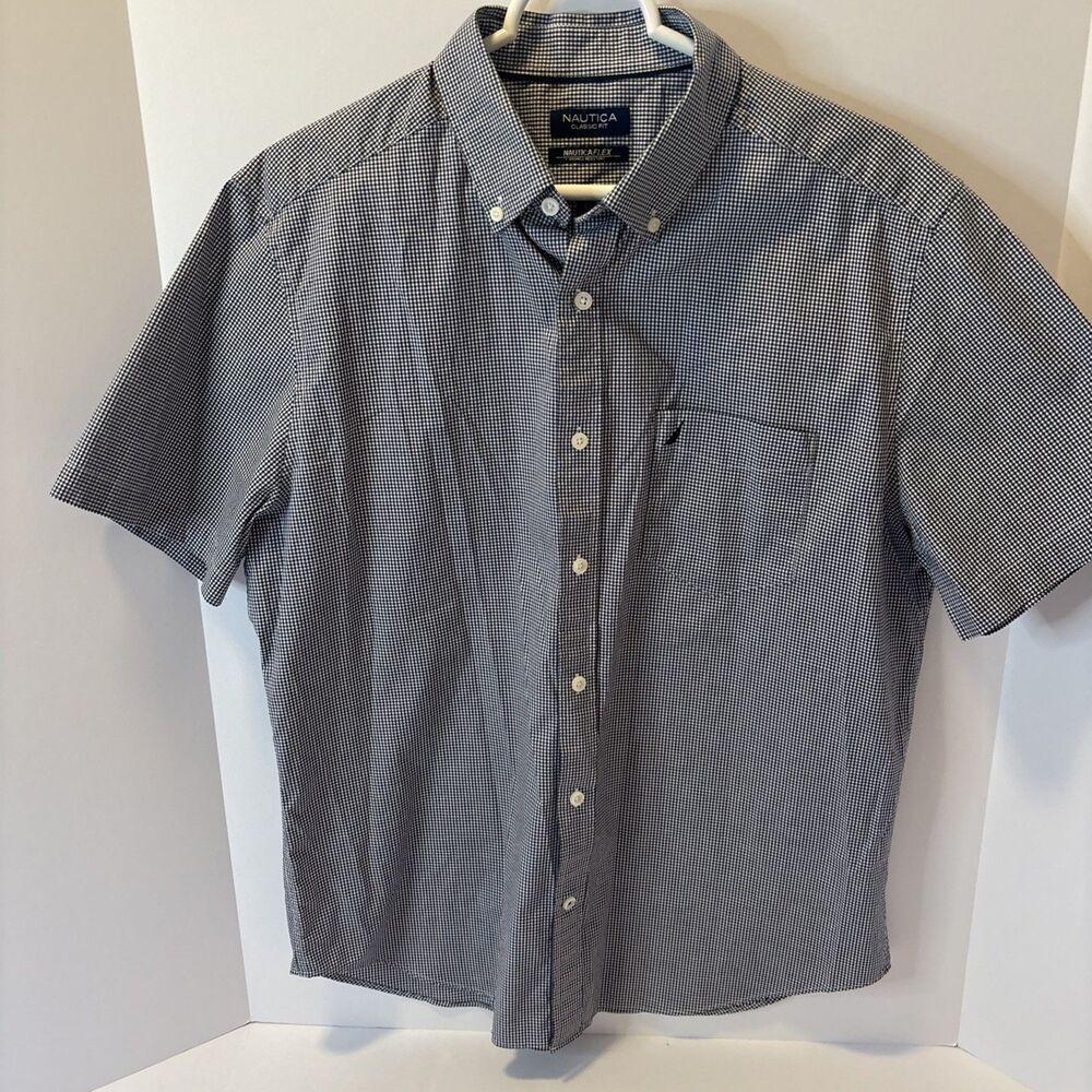 Nautica Flex Men's Classic Fit Wrinkle Resistant Short Sleeve Shirt Size L